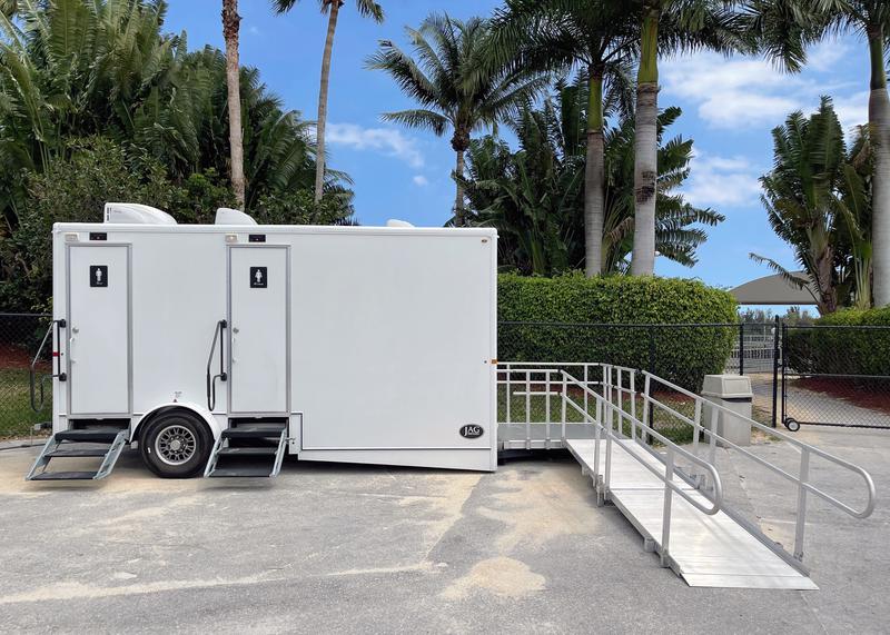 Restroom/Shower Trailer Rentals For Beaches in North Carolina