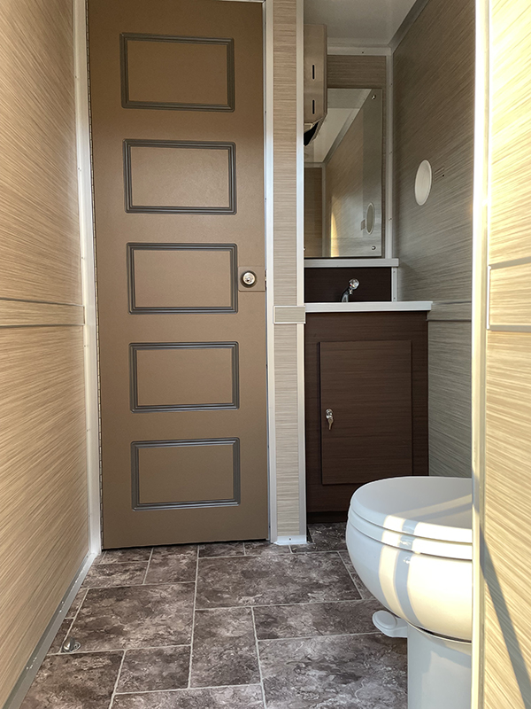Elegant Restroom Rentals in North Carolina